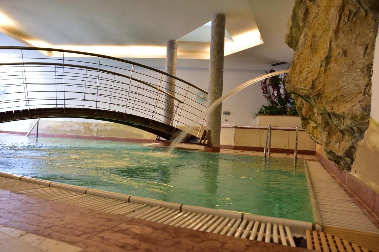 Krone Hotel 3*